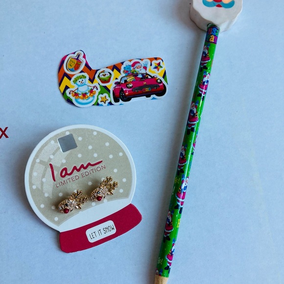 “Archies Christmas” Stocking Stuffer - Picture 7 of 13